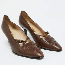 Pre Owned Chanel Brown Leather CC Cap Toe Pumps Size 39.5