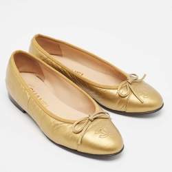 Pre Owned Chanel Gold Quilted Leather CC Cap Toe Ballet Flats Size 36