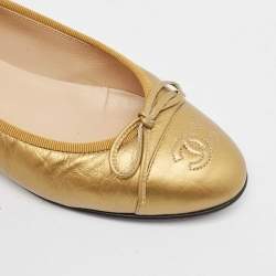 Pre Owned Chanel Gold Quilted Leather CC Cap Toe Ballet Flats Size 36