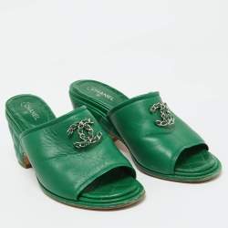 Chanel Green Leather CC Chain Details Quilted Block Heel Sandals Size 38.5