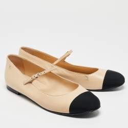 Pre Owned Chanel Beige/Black Leather Cap Toe Ballet Flats Size 40.5