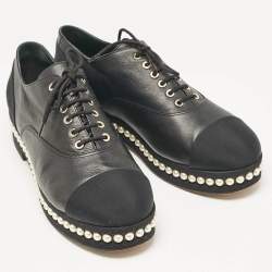 Chanel Black Leather and Fabric CC Faux Pearl Lace Up Oxfords Size 40