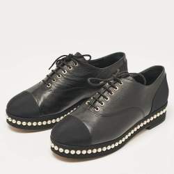 Chanel Black Leather and Fabric CC Faux Pearl Lace Up Oxfords Size 40