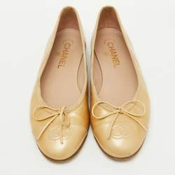 Pre Owned Chanel Sand Beige Patent Leather CC Cap Toe Bow Ballet Flats Size 37