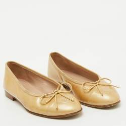 Pre Owned Chanel Sand Beige Patent Leather CC Cap Toe Bow Ballet Flats Size 37