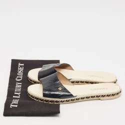 Chanel Navy Blue Patent Leather Chain Embellished Flat Slides Size 39.5