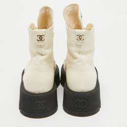 Chanel Black/Cream Leather CC Cap Toe Logo Combat Boots Size 38.5