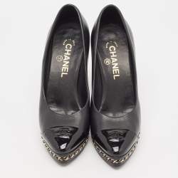 Chanel Black Leather and Patent Cap Toe CC  Pumps Size 38.5