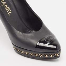 Chanel Black Leather and Patent Cap Toe CC  Pumps Size 38.5