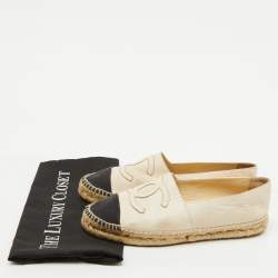 Chanel Off White/Black Leather and Canvas CC Cap Toe Espadrille Flats Size 38