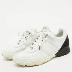 Pre Owned Chanel White/Black Leather and Fabric CC Low Top Sneakers Size 40