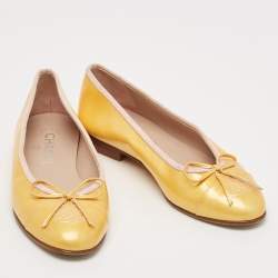 Pre Owned Chanel Yellow Patent Leather CC Ballet Flats Size 35.5