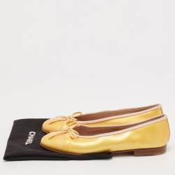 Pre Owned Chanel Yellow Patent Leather CC Ballet Flats Size 35.5