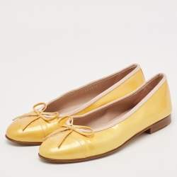 Pre Owned Chanel Yellow Patent Leather CC Ballet Flats Size 35.5