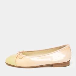Chanel Two Tone Patent Leather CC Ballet Flats Size 35.5