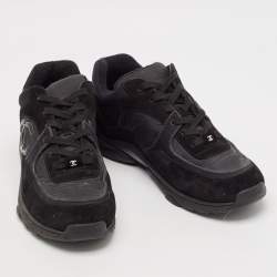 Pre Owned Chanel Black/Navy Blue Suede and Fabric CC Low Top Sneakers  Size 45