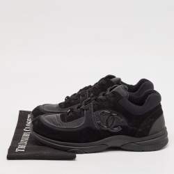 Pre Owned Chanel Black/Navy Blue Suede and Fabric CC Low Top Sneakers  Size 45