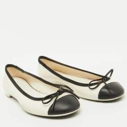 Pre Owned Chanel White/Black Rubber CC Cap Toe Bow Ballet Flats Size 36