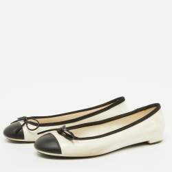 Pre Owned Chanel White/Black Rubber CC Cap Toe Bow Ballet Flats Size 36
