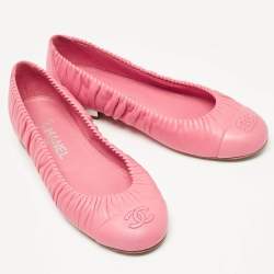 Pre Owned Chanel Pink Leather CC Cap Toe Ballet Flats Size 37.5