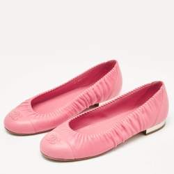 Pre Owned Chanel Pink Leather CC Cap Toe Ballet Flats Size 37.5