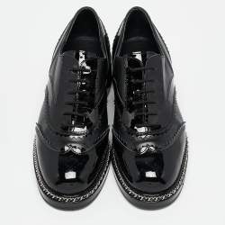Chanel Black Leather and Patent CC Lace Up Oxfords Size 39