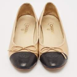 Pre Owned Chanel Beige/Black Leather CC Cap Toe Bow Ballet Flats Size 40