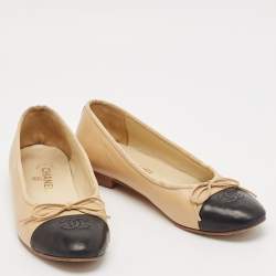 Pre Owned Chanel Beige/Black Leather CC Cap Toe Bow Ballet Flats Size 40
