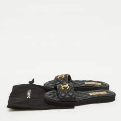 Pre Owned Chanel Black Quilted Leather CC Logo Flat Slides Size 38