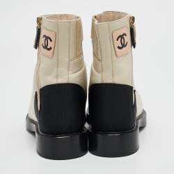 Chanel Cream/Black Quilted Leather and Grosgrain CC Ankle Boots Size 39