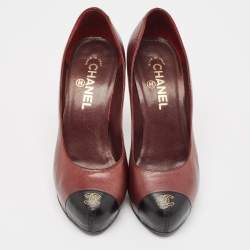Pre Owned Chanel Burgundy/Black Leather CC Cap Toe Pumps Size 38.5