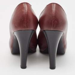 Pre Owned Chanel Burgundy/Black Leather CC Cap Toe Pumps Size 38.5