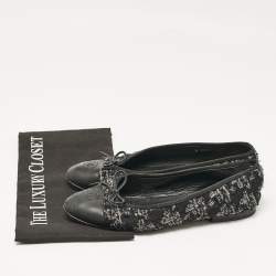 Pre Owned Chanel Blue/Black Leather and Lurex Fabric CC Ballet Flats Size 38.5