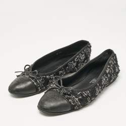 Pre Owned Chanel Blue/Black Leather and Lurex Fabric CC Ballet Flats Size 38.5