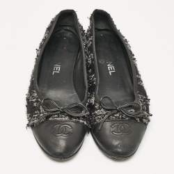 Pre Owned Chanel Blue/Black Leather and Lurex Fabric CC Ballet Flats Size 38.5