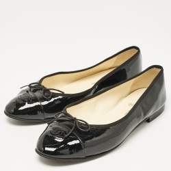 Pre Owned Chanel Black Patent CC Cap Toe Bow Ballet Flats Size 42