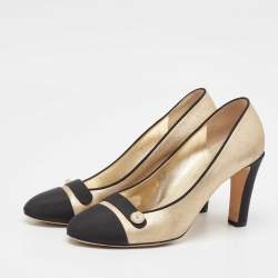 Pre Owned Chanel Metallic Gold/Black Suede and Grosgrain CC Pearl Cap Toe Pumps Size 40.5