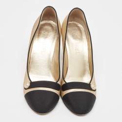 Pre Owned Chanel Metallic Gold/Black Suede and Grosgrain CC Pearl Cap Toe Pumps Size 40.5