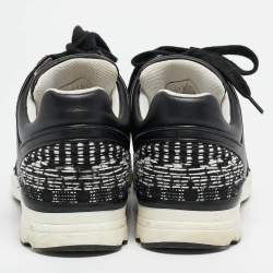 Pre Owned Chanel Black Leather CC Logo Low Top Sneakers Size 39