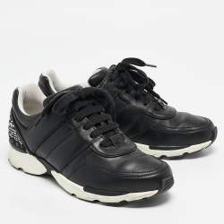 Pre Owned Chanel Black Leather CC Logo Low Top Sneakers Size 39