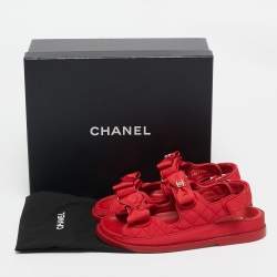Chanel Red Quilted Fabric Dad Bow Flat Sandals Size 36.5