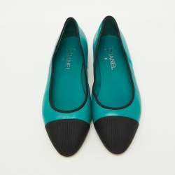 Pre Owned Chanel Green/Black Leather and Canvas Cap Toe Ballet Flats Size 40.5