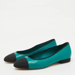 Pre Owned Chanel Green/Black Leather and Canvas Cap Toe Ballet Flats Size 40.5