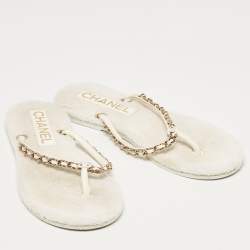 Pre Owned Chanel White Leather CC Chain Thong Flats Size 38
