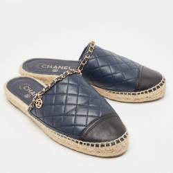 Chanel Navy Blue/Black Leather CC Chain Detail Espadrille Mules Size 39