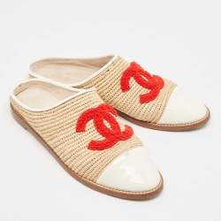 Chanel Beige Patent Leather and Raffia CC Mules Size 39
