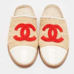 Chanel Beige Patent Leather and Raffia CC Mules Size 39