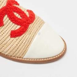 Chanel Beige Patent Leather and Raffia CC Mules Size 39
