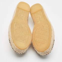 مملوكة مسبقًا Chanel Beige/Black Leather CC Cap Toe Espadrille Flats Size 39