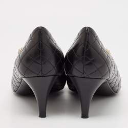 مملوكة مسبقًا Chanel Black Quilted Leather CC Cap Toe Pumps Size 39.5